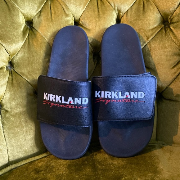 Kirkland Signature Navy Slides - Picture 1 of 7